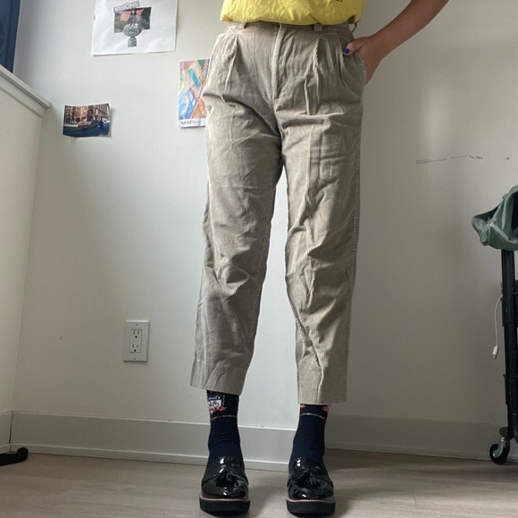 Vintage corduroy mid-rise ankle length beige pants - Picture 3 of 6